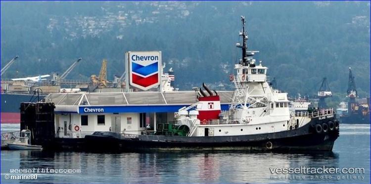 Island-Monarch - Pusher Tug vessel registered in Canada