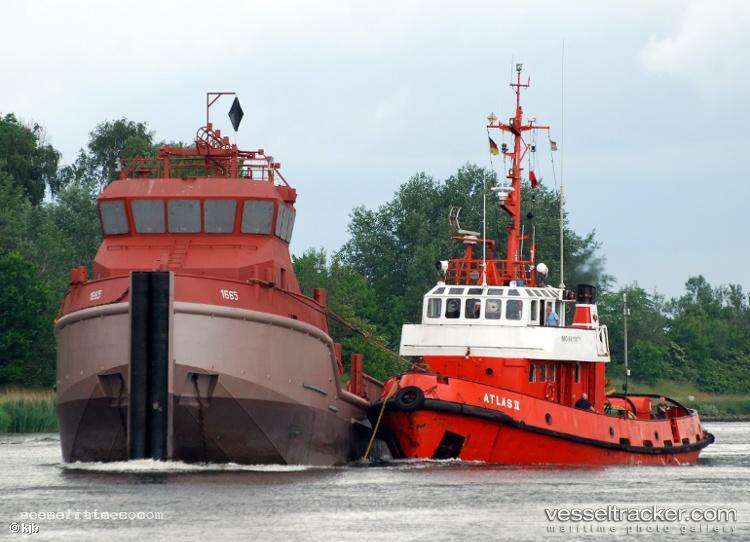 Waf-2 - Tug