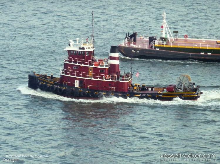 Mcallister-Responder - Tug vessel registered in United States of America