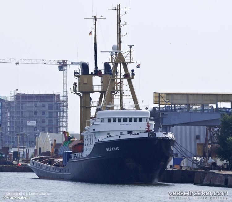 Orka-Sultan - Tug vessel registered in Liberia