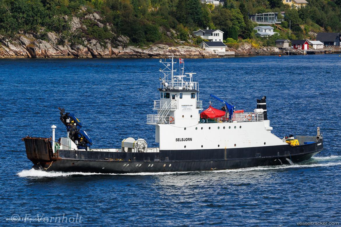 Selbjorn - Passenger Ro Ro Cargo Ship vessel registered in Norway