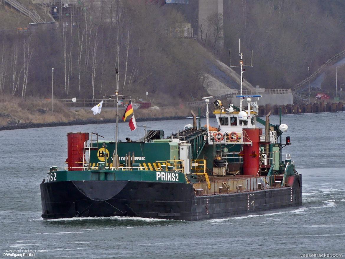 Prins-2 - [service_ship.barge] vessel registered in Belize