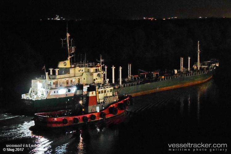 Libertad-1 - Chemical Oil Products Tanker vessel registered in Ecuador