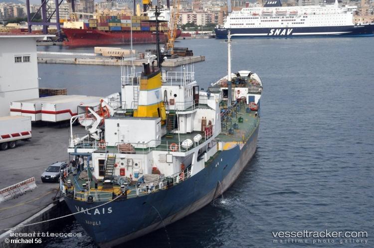 Valais - Wine Tanker vessel registered in Italy