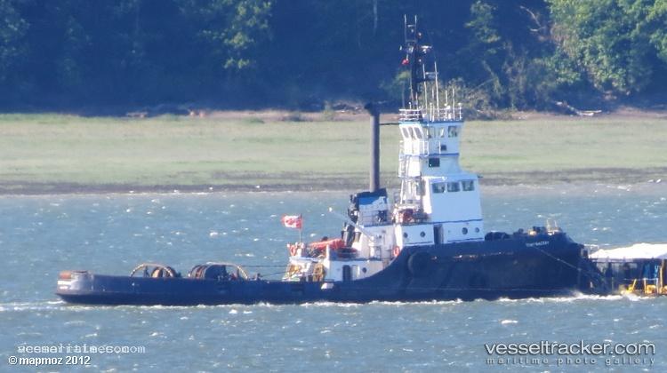 Tonymackay - Tug vessel registered in Canada