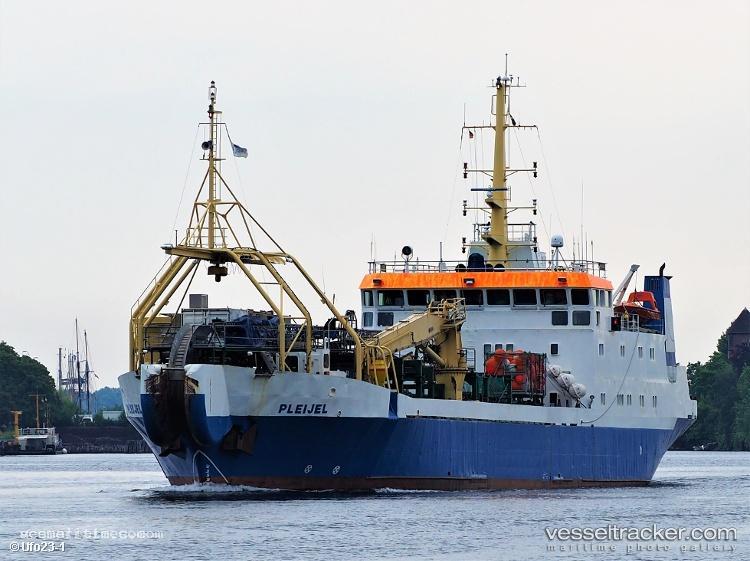 Pleijel - Cable Layer vessel registered in Sweden