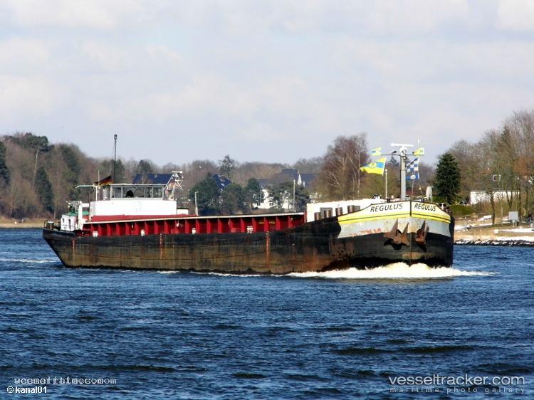 Regulus - Vehicles Carrier vessel registered in United States of America