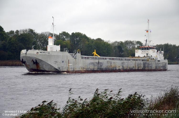 Manuel-De-Oliveira - Service Ship vessel registered in Portugal