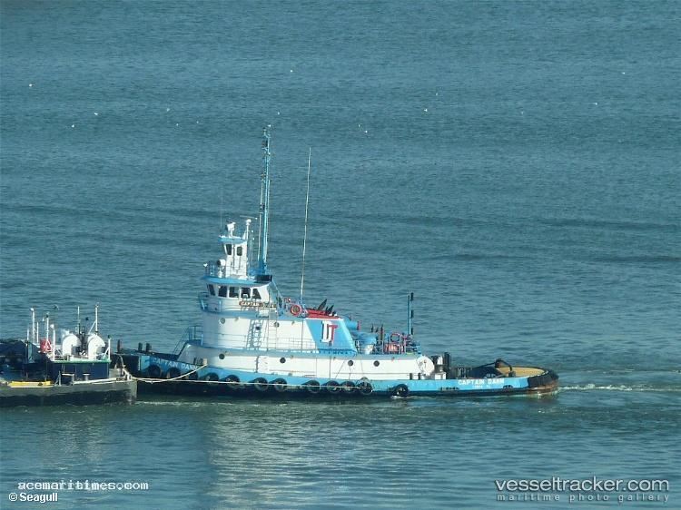 Captain-Dann - Tug vessel registered in United States of America
