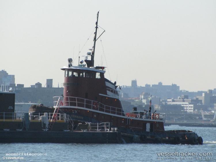 Resolute - Tug vessel registered in United States of America