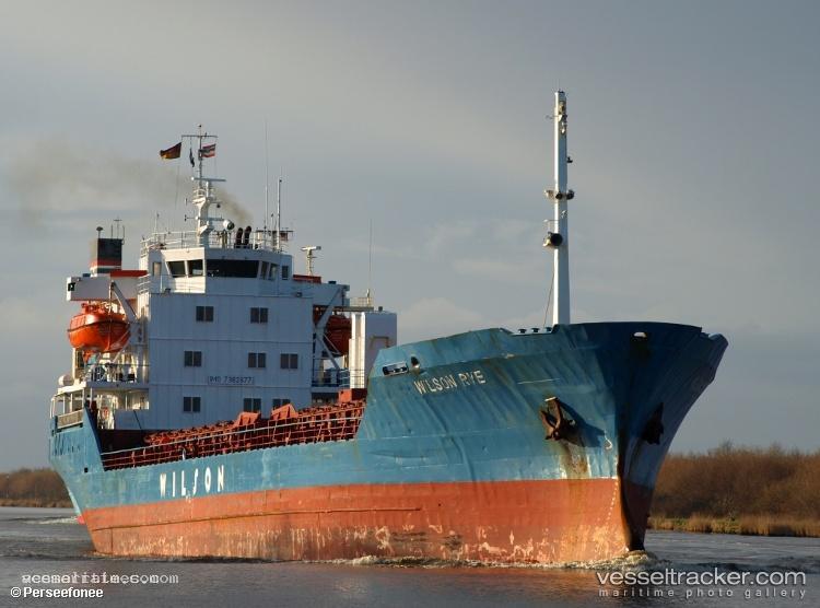 April-Dream - Bulk Carrier vessel registered in Saint Kitts and Nevis