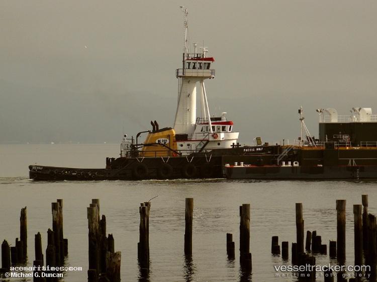 Arctic-Dawn - Pusher Tug vessel registered in United States of America