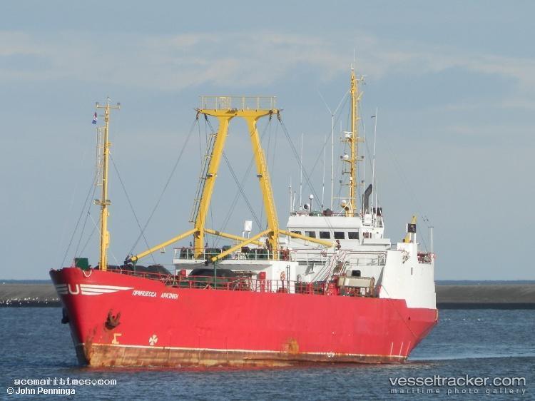 Arctic-Princess - Refrigerated Cargo Ship vessel registered in Russia