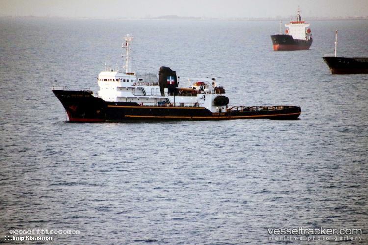 Salvage-Ace - Tug vessel registered in Saint Vincent and the Grenadines