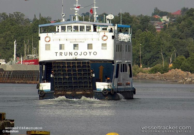 Kmp.trunojoyo - Passenger Ship vessel registered in Indonesia