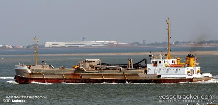 Deo-Gloria - Hopper Dredger vessel registered in Netherlands