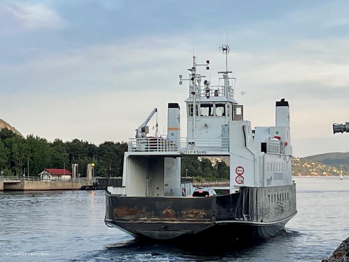 Svelviksund - Passenger Ro Ro Cargo Ship vessel registered in Norway