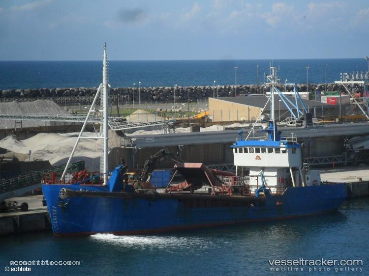 Czsz-lundi - Hopper Dredger vessel registered in Poland