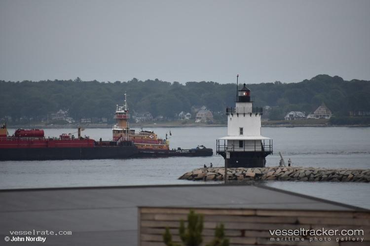 Austin-Reinauer - Pusher Tug vessel registered in United States of America