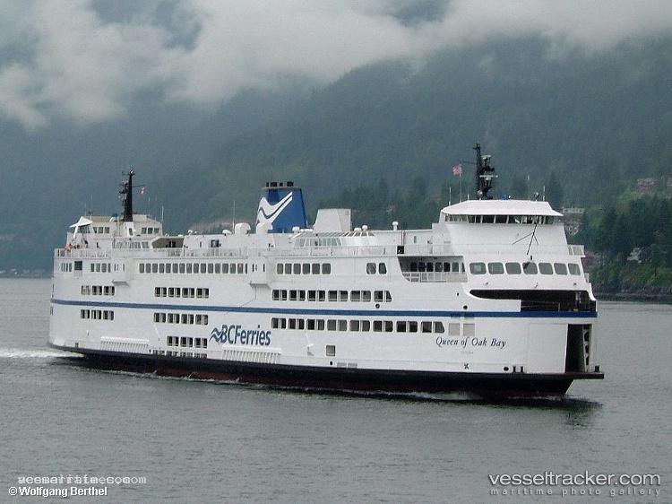Queen-Of-Oak-Bay - Passenger Ro Ro Cargo Ship vessel registered in Canada