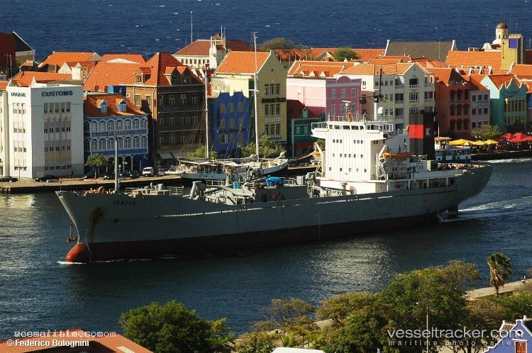 Mv.cemcon - Cement Carrier vessel registered in Indonesia