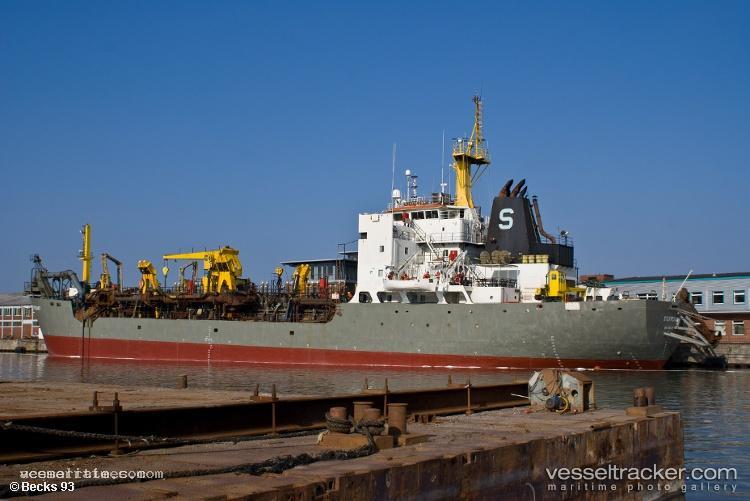 Stuyvesant - Hopper Dredger vessel registered in United States of America
