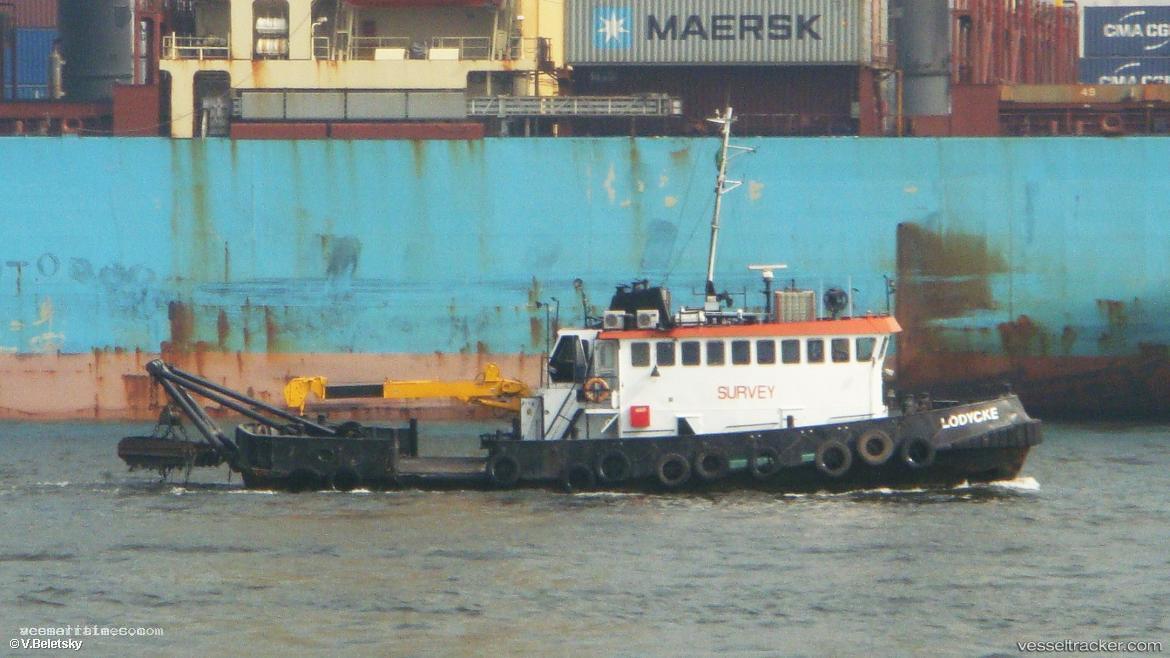 Lodycke - Buoy Lighthouse Vessel vessel registered in Nigeria