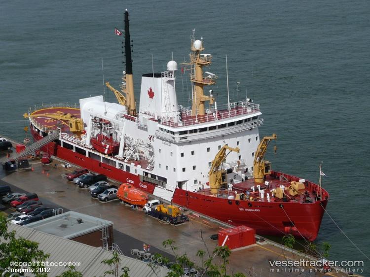 Desgroseilliers - Icebreaker vessel registered in Canada