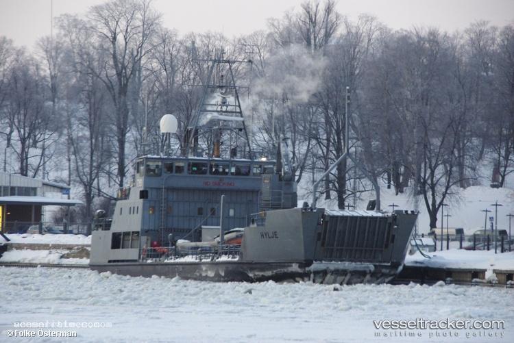 Hylje - Pollution Control Vessel vessel registered in Finland