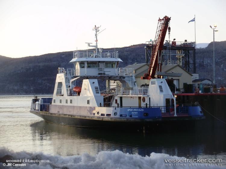 Grue-Des-Iles - Passenger Ro Ro Cargo Ship vessel registered in Canada