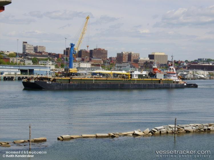 Kinani-H - Pusher Tug vessel registered in United States of America