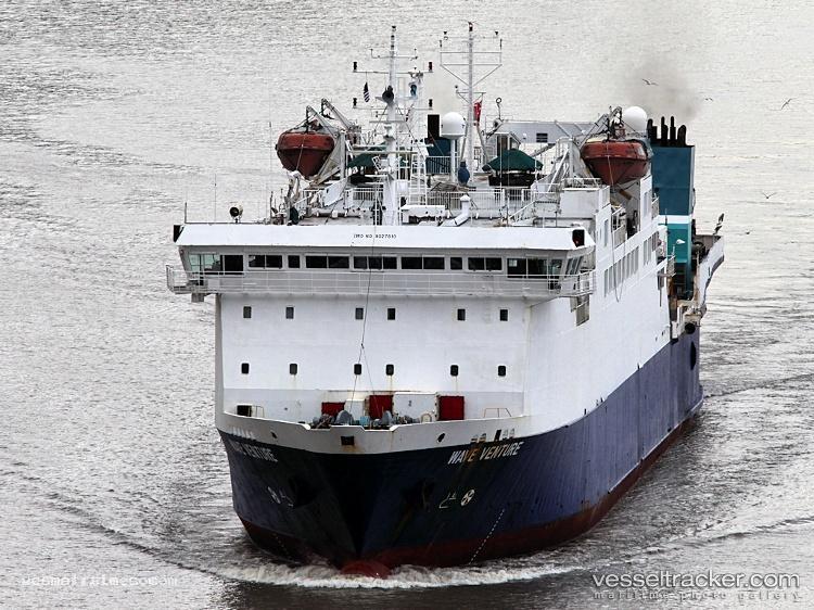 Limin-Venture - Cable Layer vessel registered in Indonesia