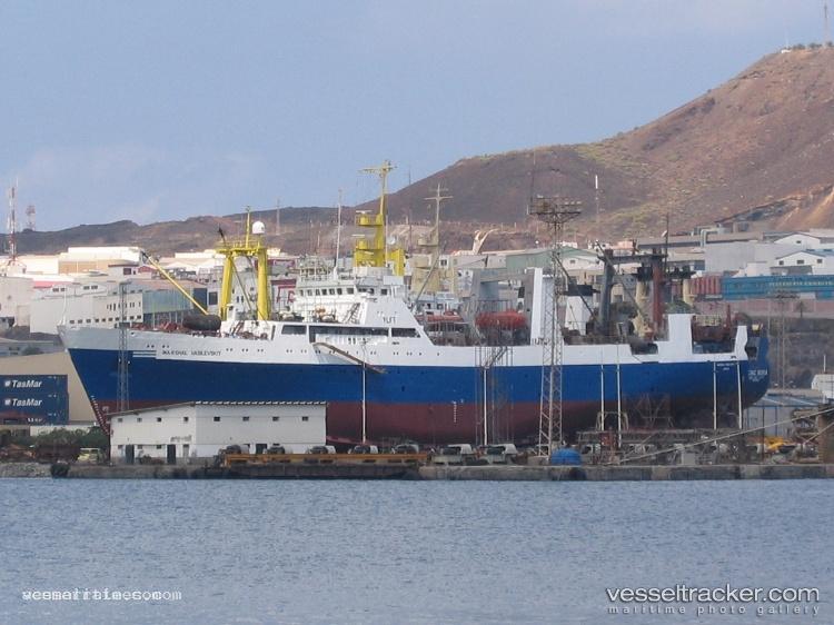 Fishing-Vest - Fish Factory Ship vessel registered in Belize