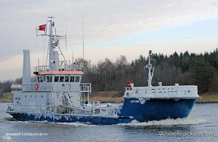 Neptune - Pollution Control Vessel vessel registered in Spain