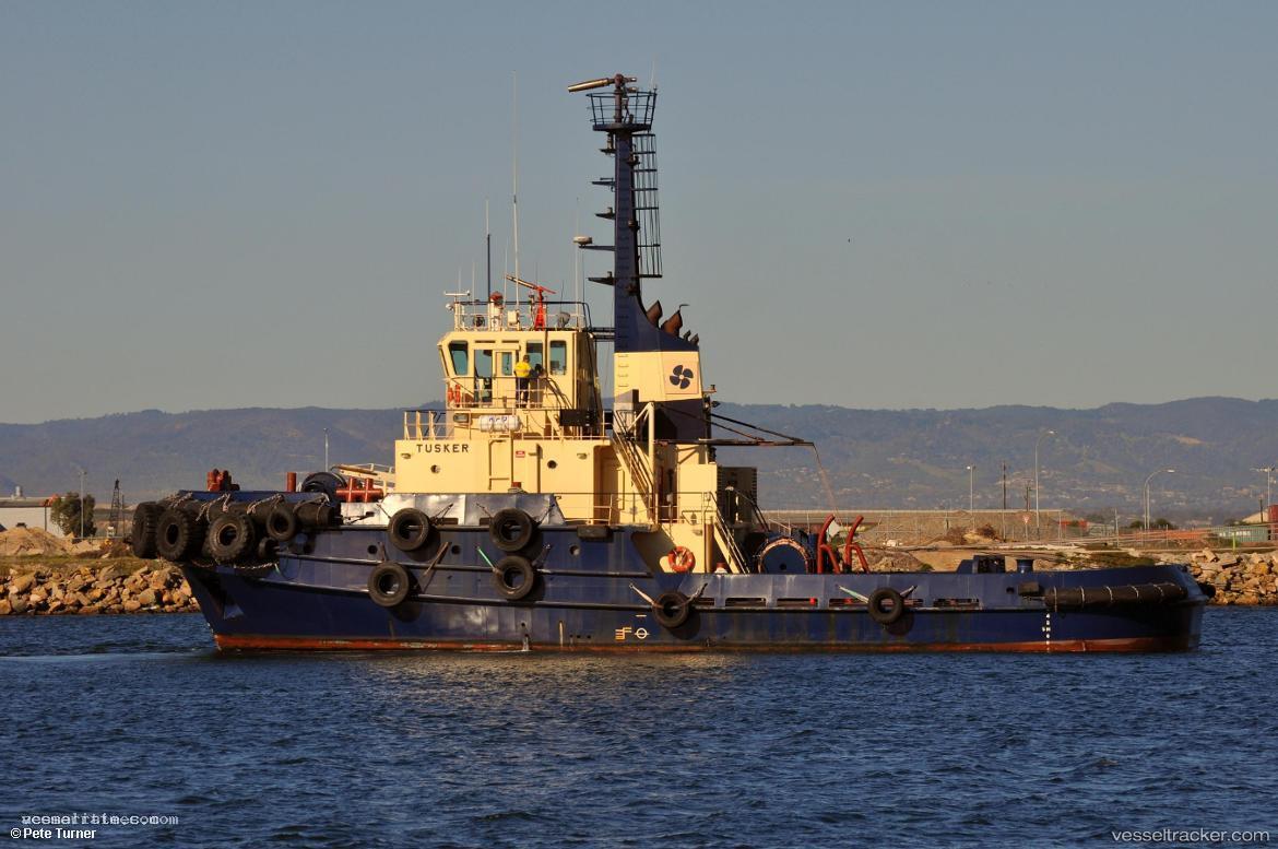 Tusker - Tug vessel registered in Papua New Guinea