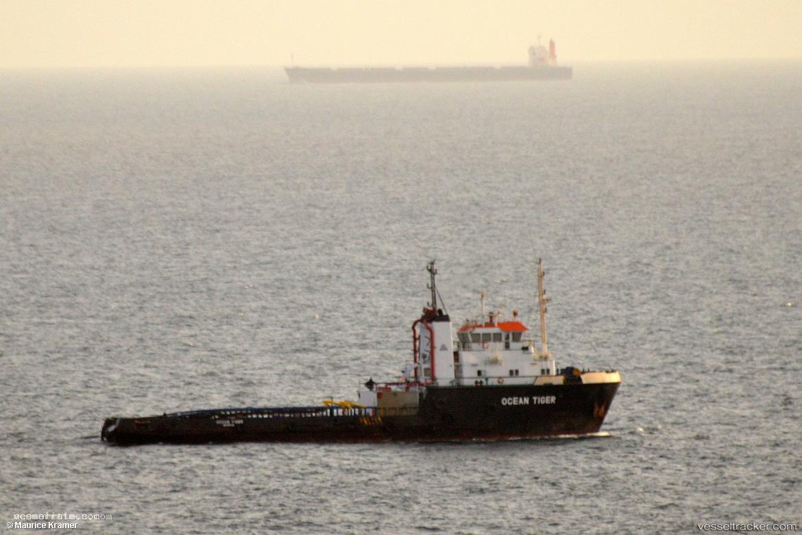 Pardi - Offshore Tug Supply Ship vessel registered in United Arab Emirates