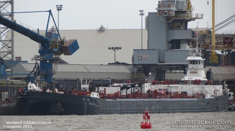 Michigan - Pusher Tug vessel registered in United States of America