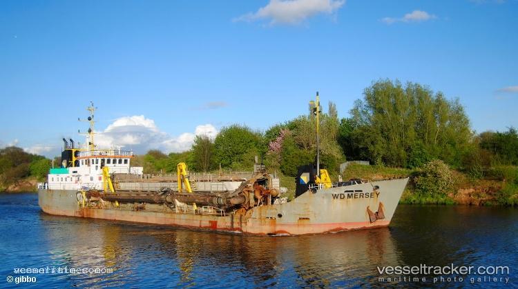 Umd-Hercules - Hopper Dredger vessel registered in Liberia
