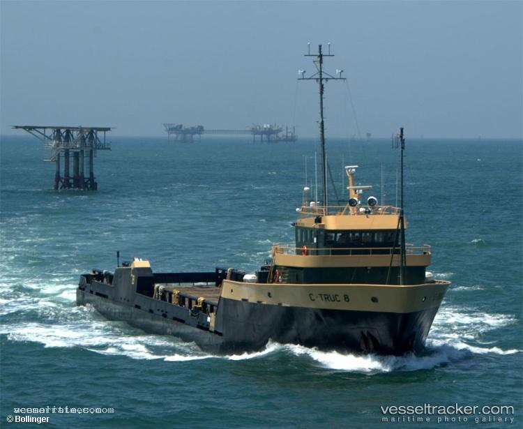 Knox - Offshore Tug Supply Ship vessel registered in Vanuatu