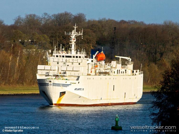 Express-M - Livestock Carrier vessel registered in Panama