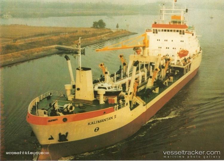 Tshd-Kalimantan-Ii - Hopper Dredger vessel registered in Indonesia