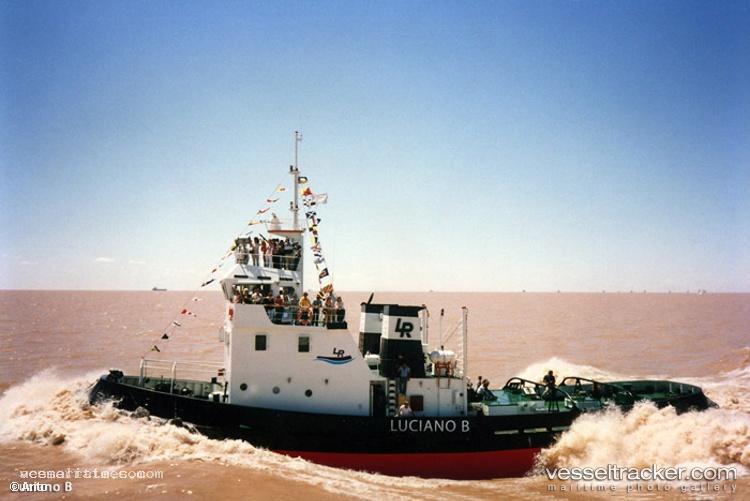 Luciano-B - Tug vessel registered in Argentina
