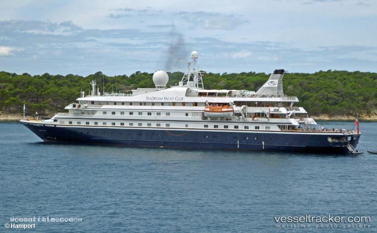 Seadream-Ii - Cruise Ship vessel registered in Bahamas