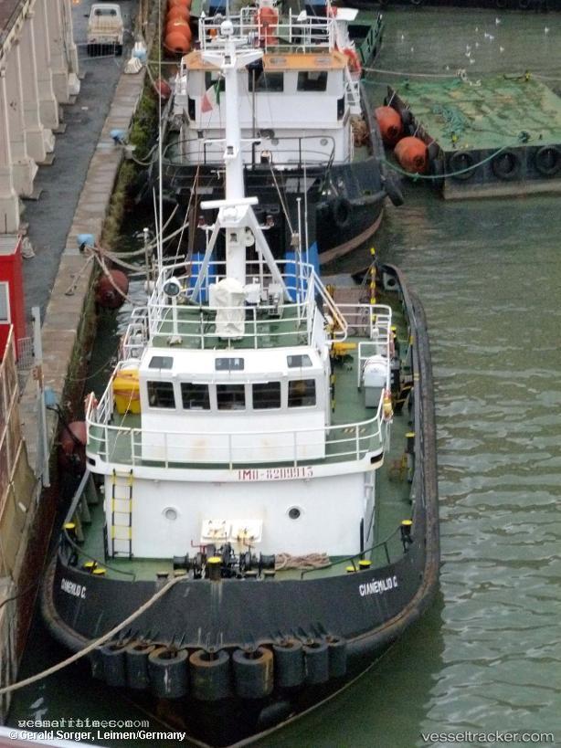 Gianemilio-C - Tug vessel registered in Italy