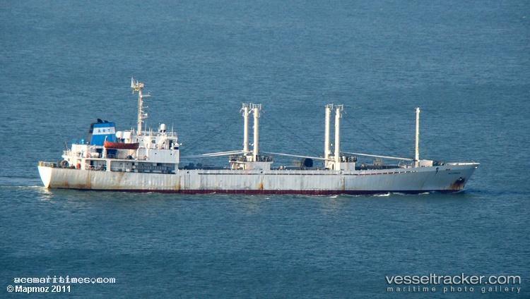 Bukhta-Asacha - Refrigerated Cargo Ship vessel registered in Russia