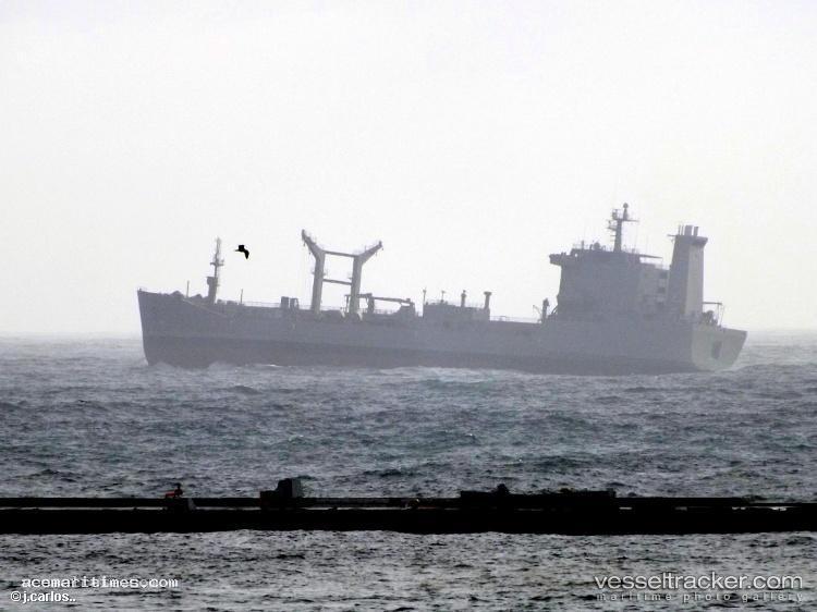 Buque-Armada-53 - Chemical Oil Products Tanker vessel registered in Chile