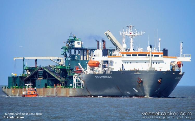 Seahorse - Pipe Burying Vessel vessel registered in Netherlands