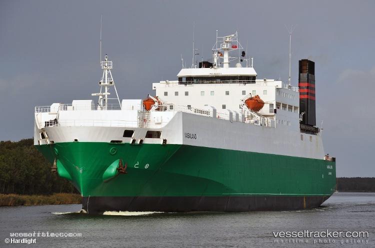 Greenland - Ro Ro Cargo Ship vessel registered in Saint Kitts and Nevis
