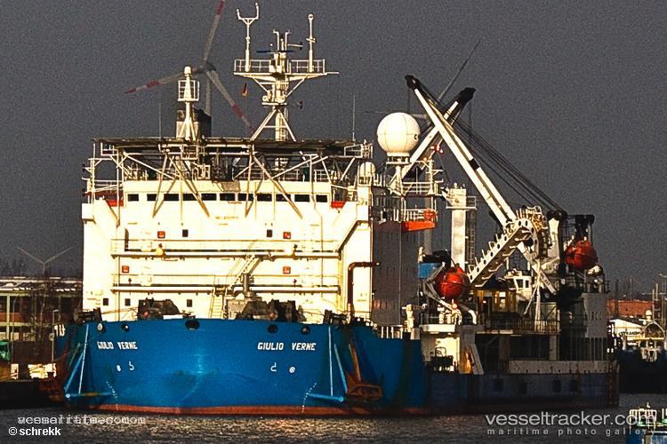 Giulio-Verne - Cable Layer vessel registered in Italy