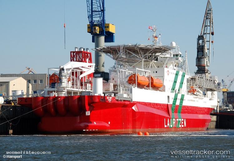 Dan-Swift - Offshore Support Vessel vessel registered in Bahamas